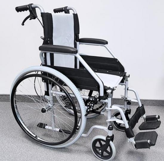 Mechanický invalidní vozík SEAL s brzdami pro doprovod
